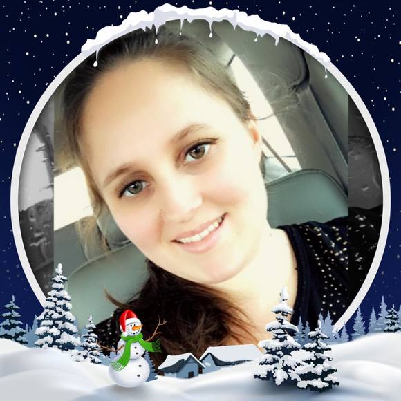 Meet your Posher, Elisabeth W 🌸 - Picture 1 of 1